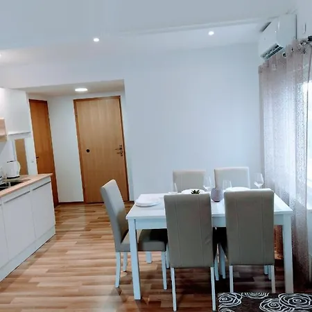 Apartmani Eden Vodice Exterior photo