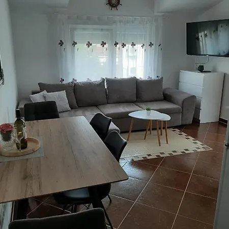 Apartmani Eden Vodice Exterior photo