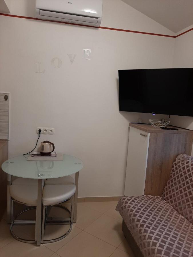 Eden Apartment